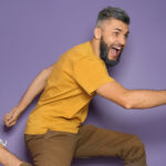 Sosyal medya krizlerinde etkili iletişim dili kullanarak marka itibarını koruyun. Hızlı geri dönüş stratejileri ile krizleri yönetin.