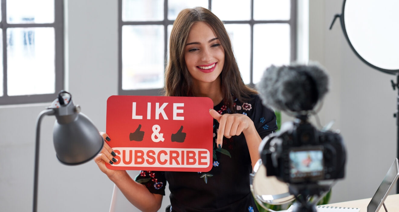 YouTube içerik süresini artırmanın yollarını, İzleyici tutma, içerik stratejisi, thumbnail optimizasyonu teknikleri öğrenin.