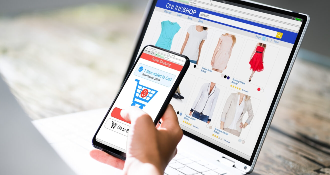 E-Ticaret çözümlerinde mobil uyumluluk, kullanıcı deneyimini nasıl geliştirir